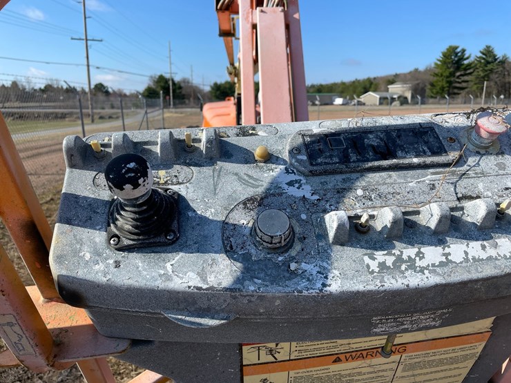 2008-jlg-m600j-image-15