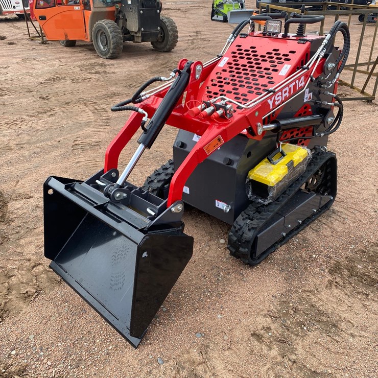 #5570 • AGT YSRT14 Tracked Mini Skid Steer