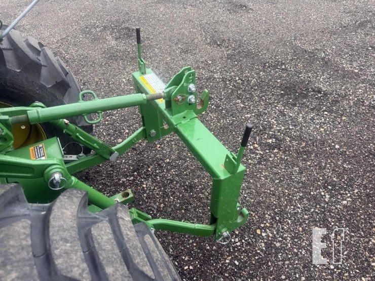 2020-john-deere-3039r-image-13