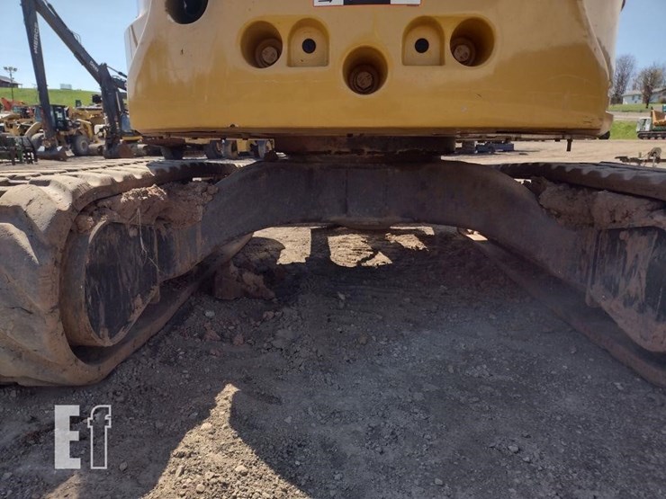 2022-deere-35g-image-43