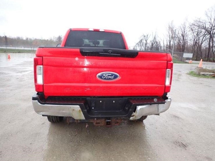 2017-ford-f250-xlt-image-10