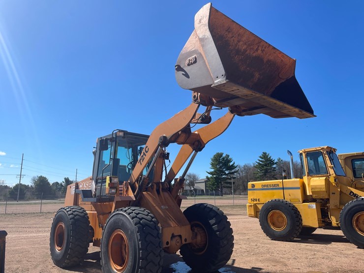 2001-case-721c-image-37