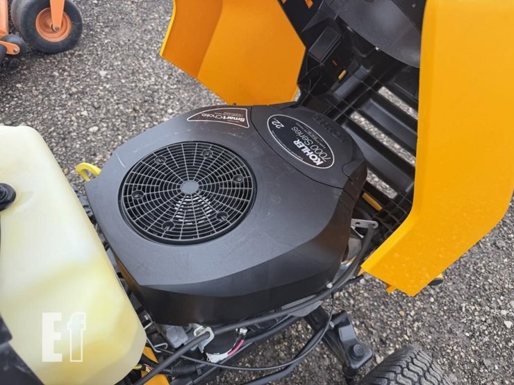 2017-cub-cadet-xt2-lx42-image-8