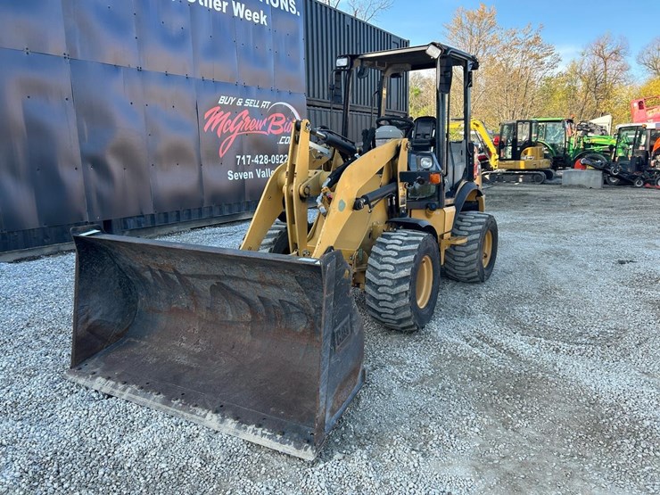 2019-caterpillar-903d-image-8
