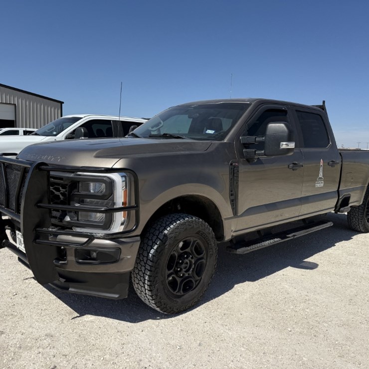 2023 FORD F250