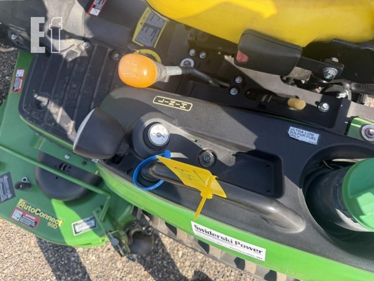 john-deere-1025r-image-22