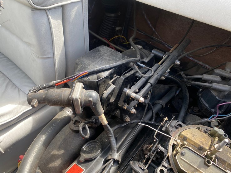 #1566-•-1986-celebrity-v190-19'-boat-(has-wi-title)-image-36