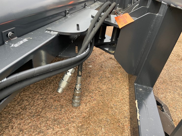 #4133-•-jct-72"-hydraulic-sweeper-angle-broom-image-8