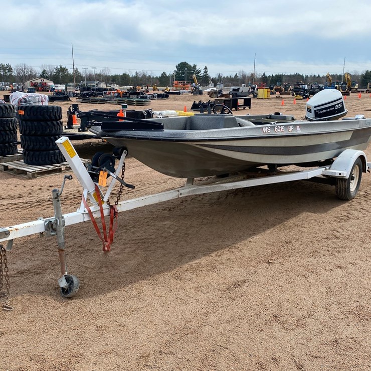 #1577 • 1987 15' Astroglass Boat (Has Registration Card)