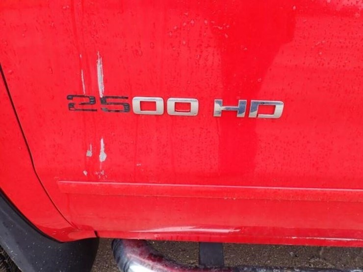 2016-gmc-2500hd-image-12