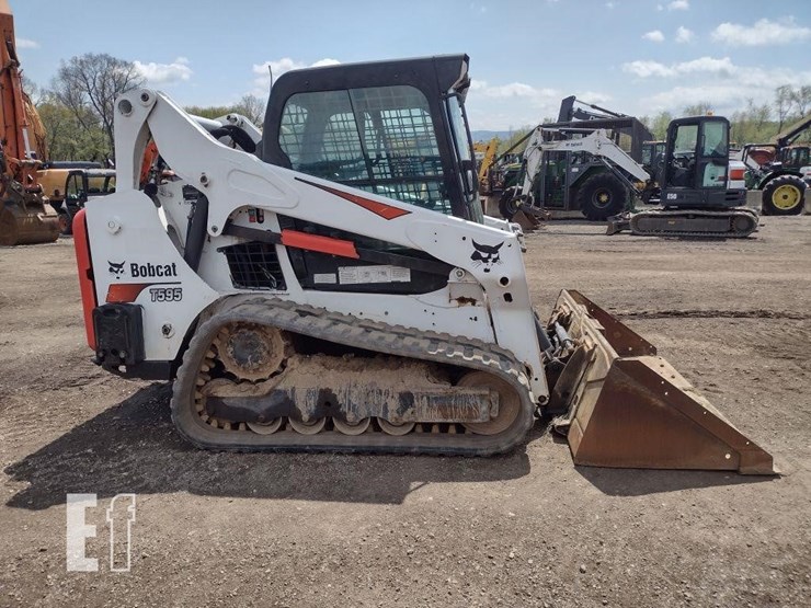 2017-bobcat-t595-image-3