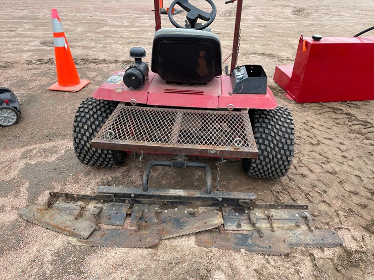 #1548-•-toro-sand-pro-5000-sand-leveler-image-5