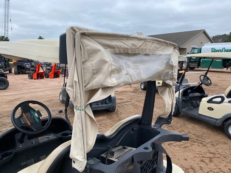 #1583-•-club-car-electric-golf-cart-with-charger-image-22