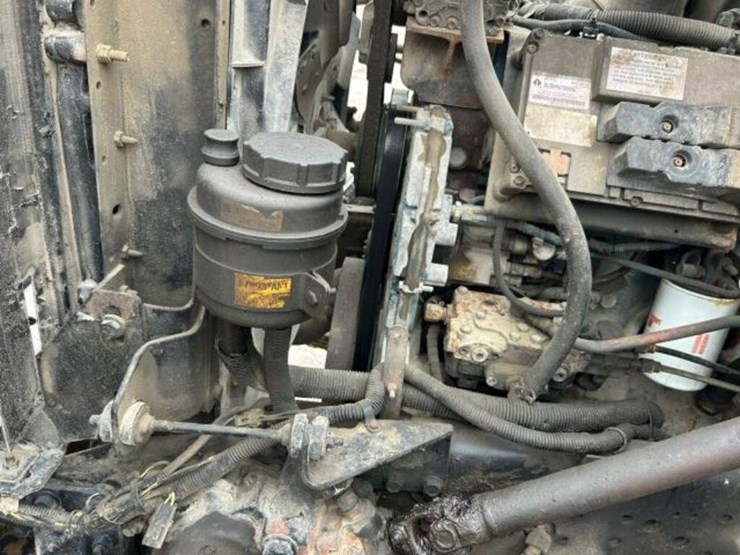 2001-international-4900-image-29
