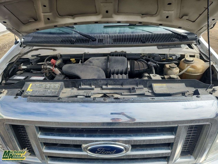 2009-ford-cargo-image-24