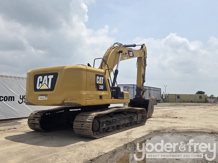 2019-caterpillar-330-image-5