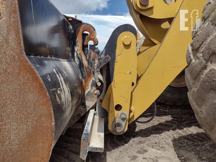 2015-caterpillar-914k-image-25