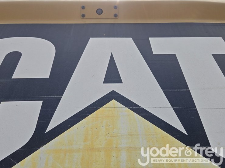 2019-caterpillar-330-image-47