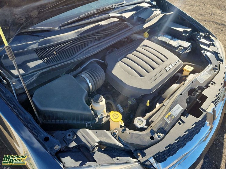 2014-dodge-grand-caravan-image-29