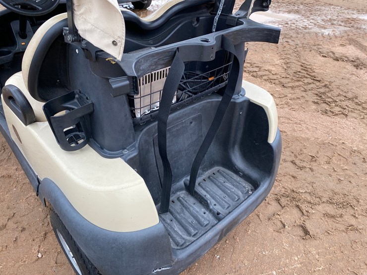 #1584-•-club-car-electric-golf-cart-with-charger-image-18