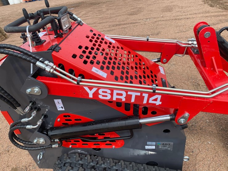 #5570-•-agt-ysrt14-tracked-mini-skid-steer-image-17