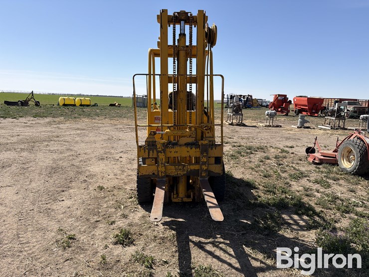 caterpillar-v40b-image-2