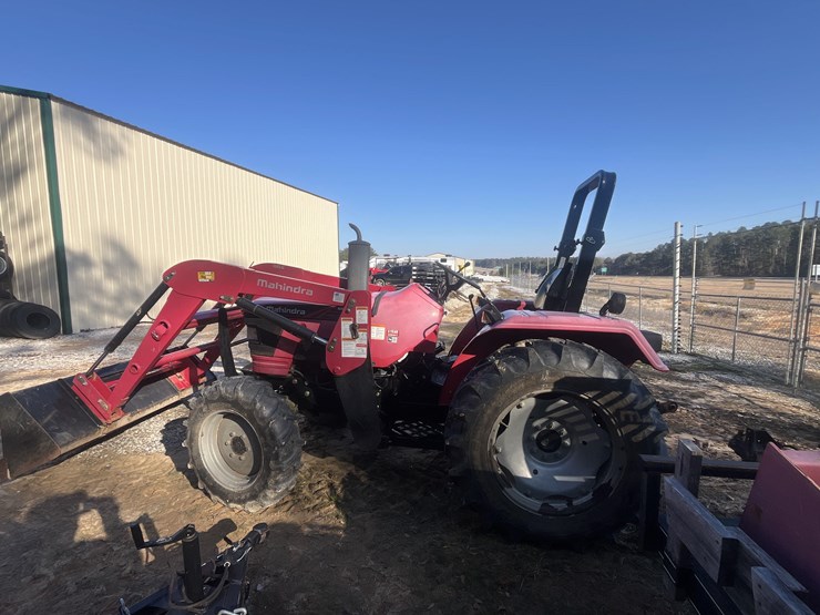 2018-mahindra-5545-image-7