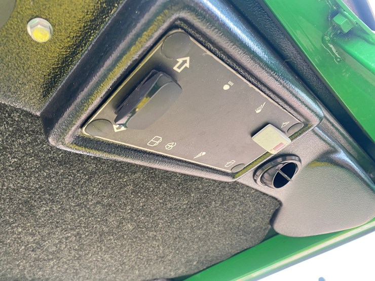 2018-john-deere-1550-image-29