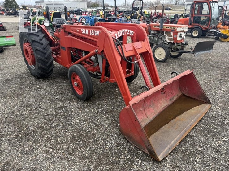 massey-ferguson-135-image-2