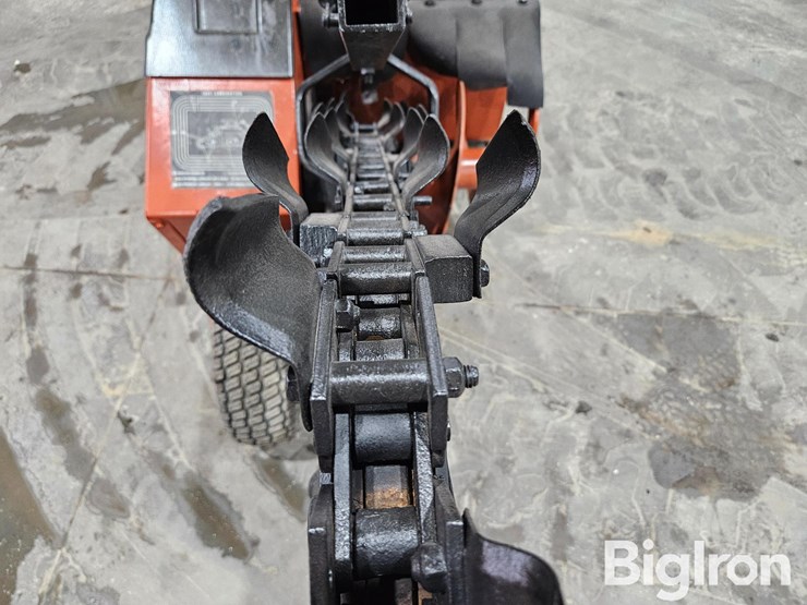 2002-ditch-witch-1820h-image-12