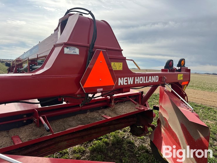 2021-new-holland-313-image-19