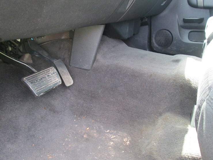 2011-chevrolet-2500hd-image-31