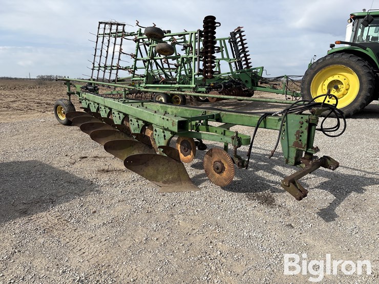 john-deere-450-image-3