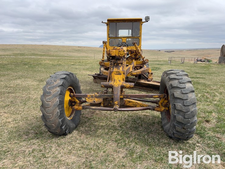 caterpillar-12-image-2