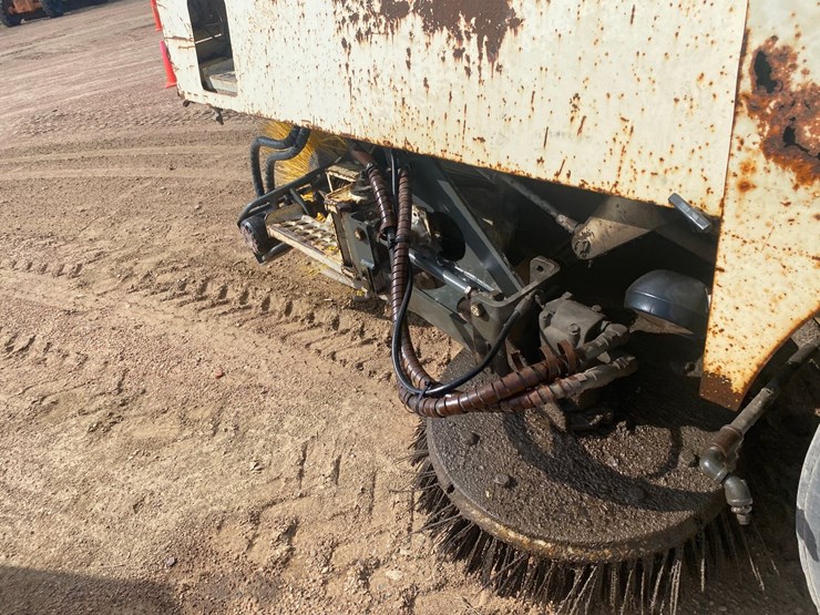 elgin-pelican-s-image-15