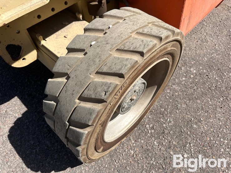 jlg-4069le-image-14