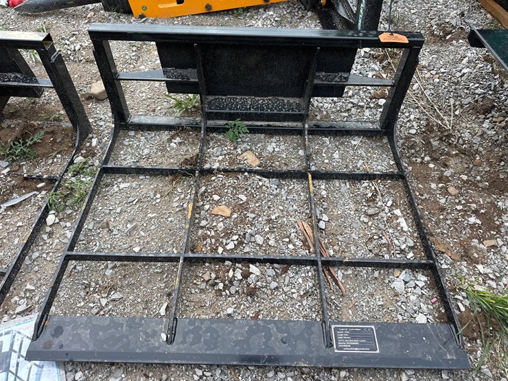 #1631-•-mini-skid-steer-land-leveler-image-1