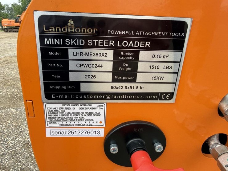 #70-•-mini-skid-steer-loader---lhr-me380x2---gas-image-6