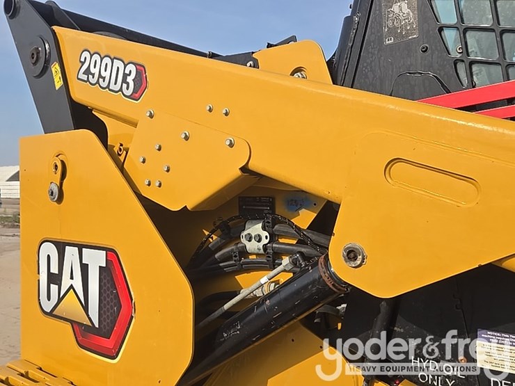 2022-caterpillar-299d3-image-30