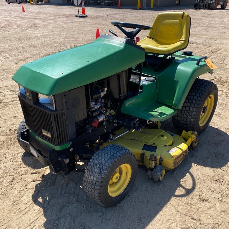 JOHN DEERE 425