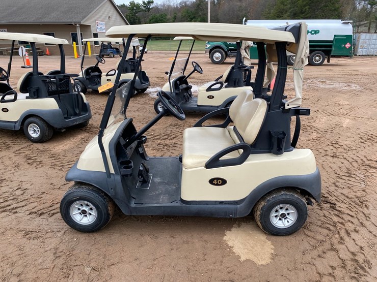 #1583-•-club-car-electric-golf-cart-with-charger-image-12