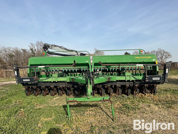 john-deere-750-image-2