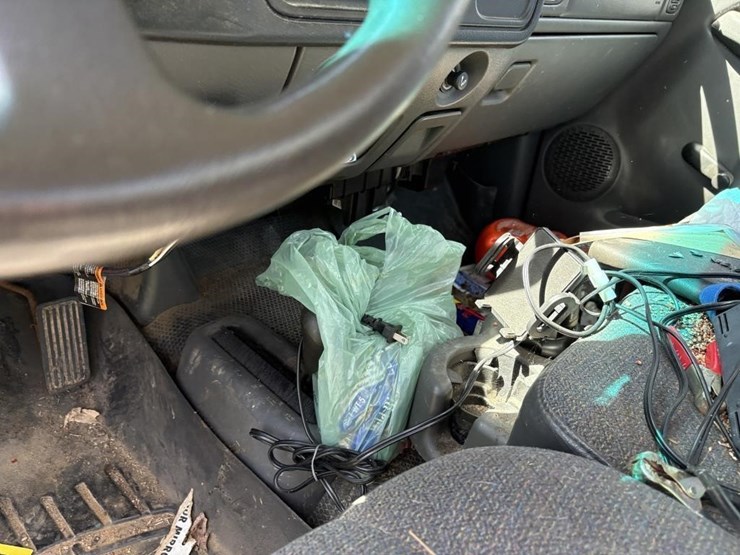 2005-chevrolet-1500-image-10