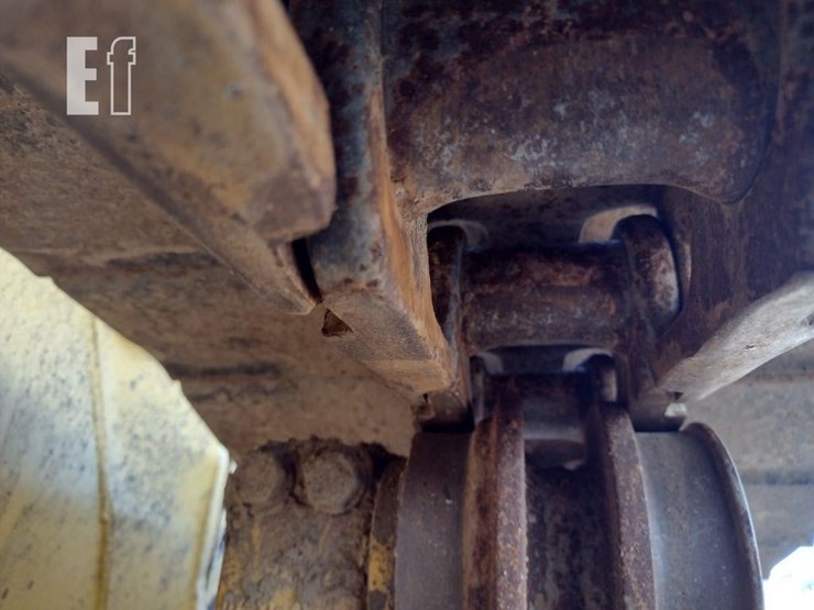 2013-komatsu-d39px-23-image-27