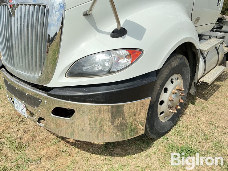 2013-international-prostar-image-9