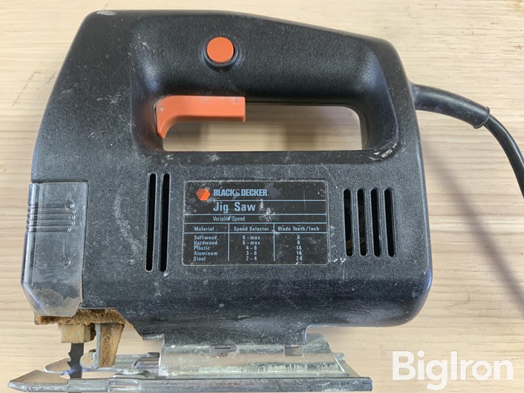 black-&-decker-7568-jig-saw-image-10