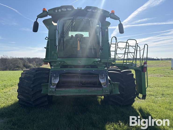 2013-john-deere-s660-image-2