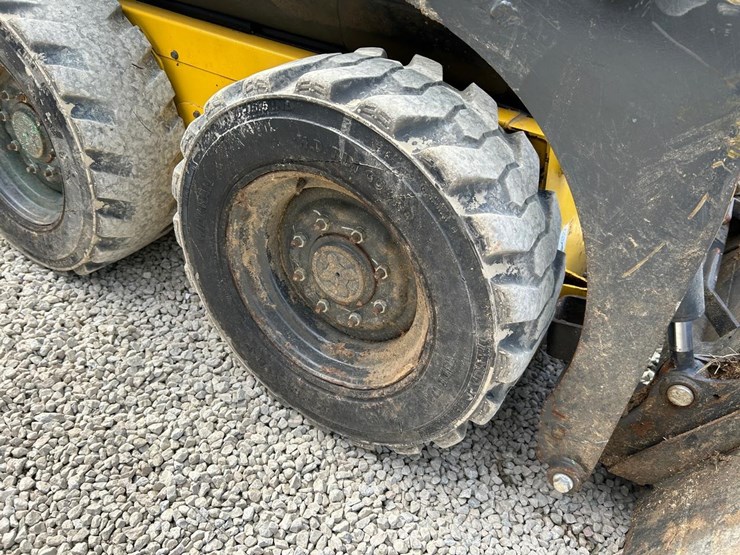 2024-new-holland-l316-image-39