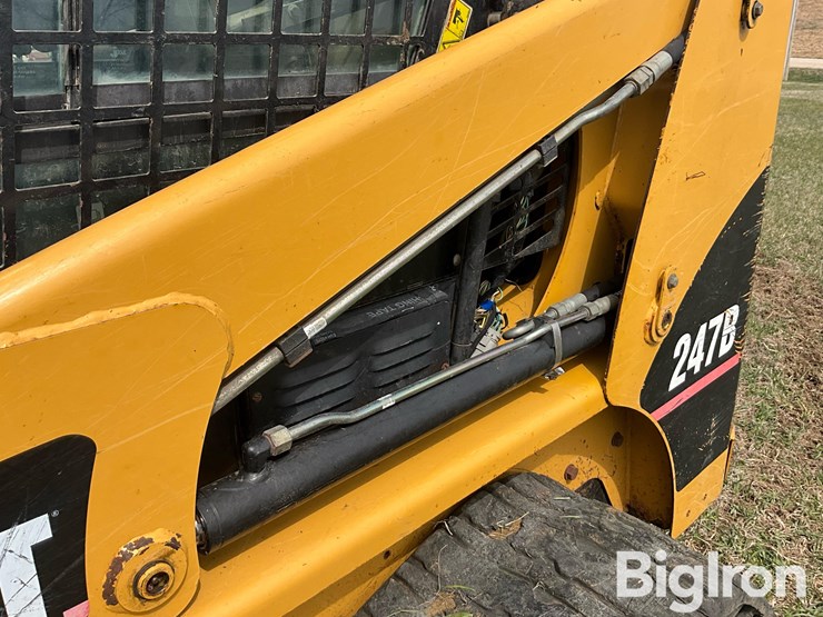2005-caterpillar-247b-image-12