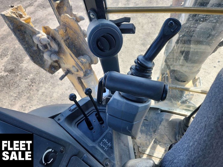 2017-deere-410l-image-20
